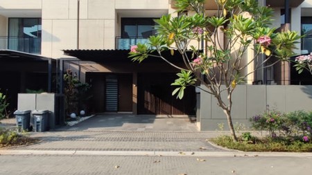 Hot Properti. Rumah Modern Mewah Zora Kimora, BSD.