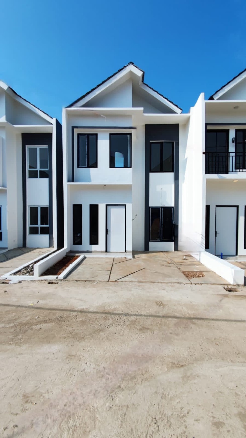 Murah. Rumah 2 Lantai Di Boston Village Bintaro, BSD