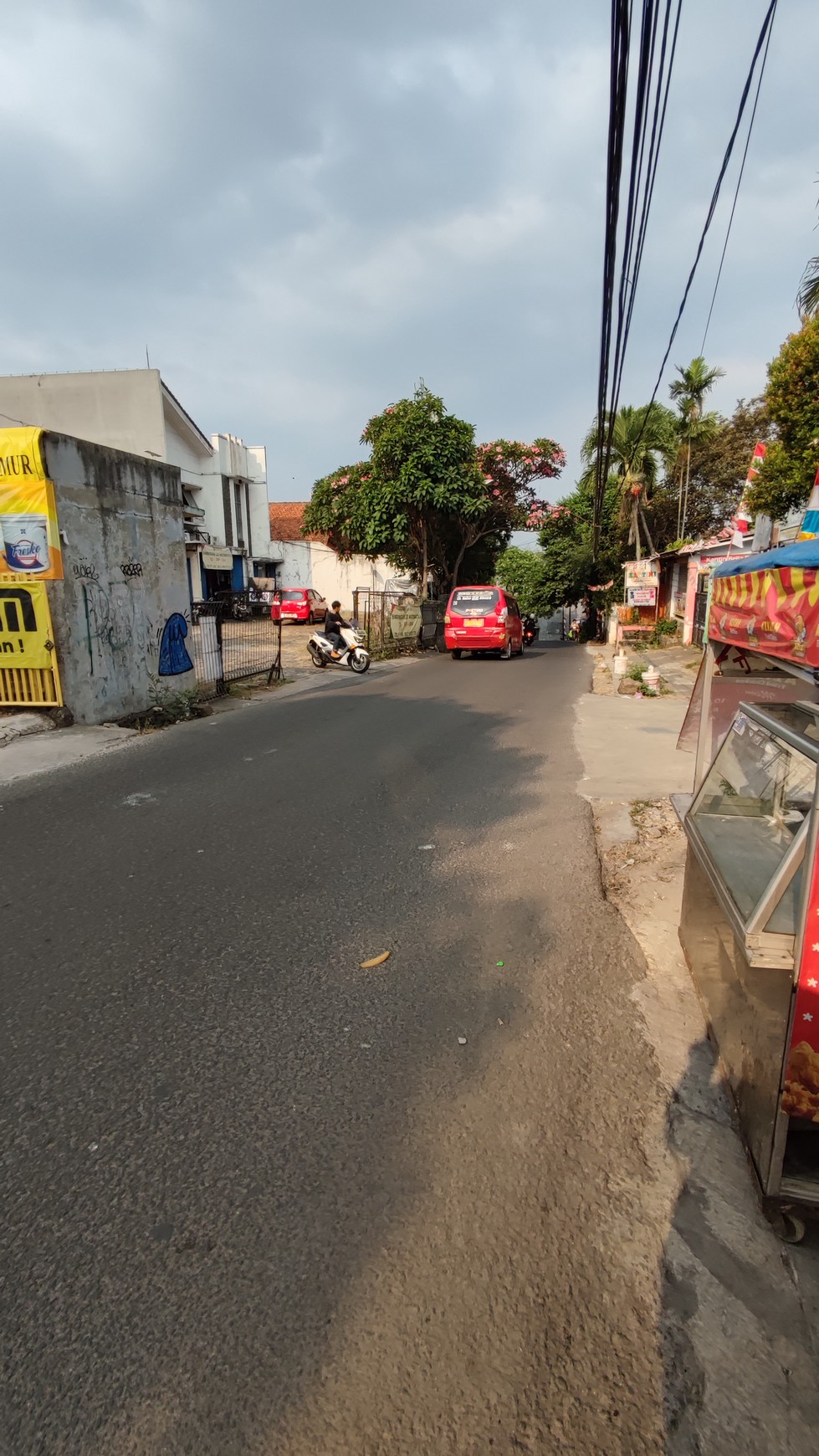 Termurah. Tanah Kavling Include Bangunan Di Taman Bintaro