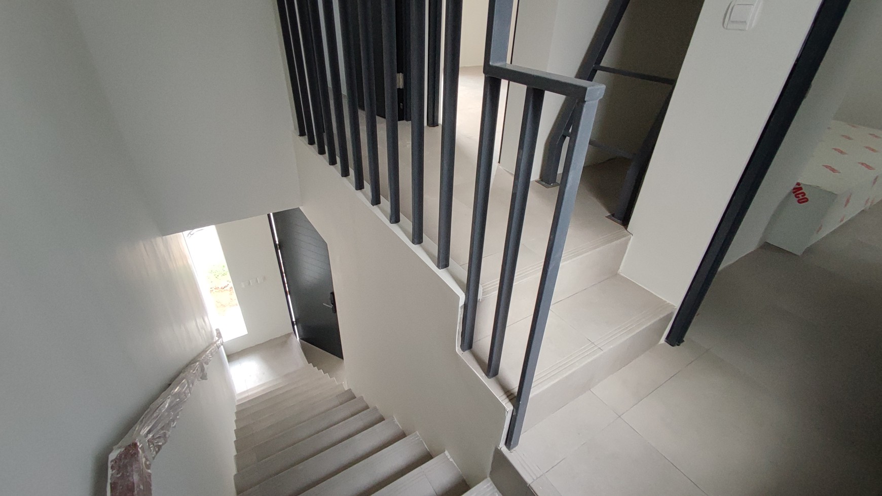 Flash Rent. Rumah Bagus Myza Cosmo House, Bsd