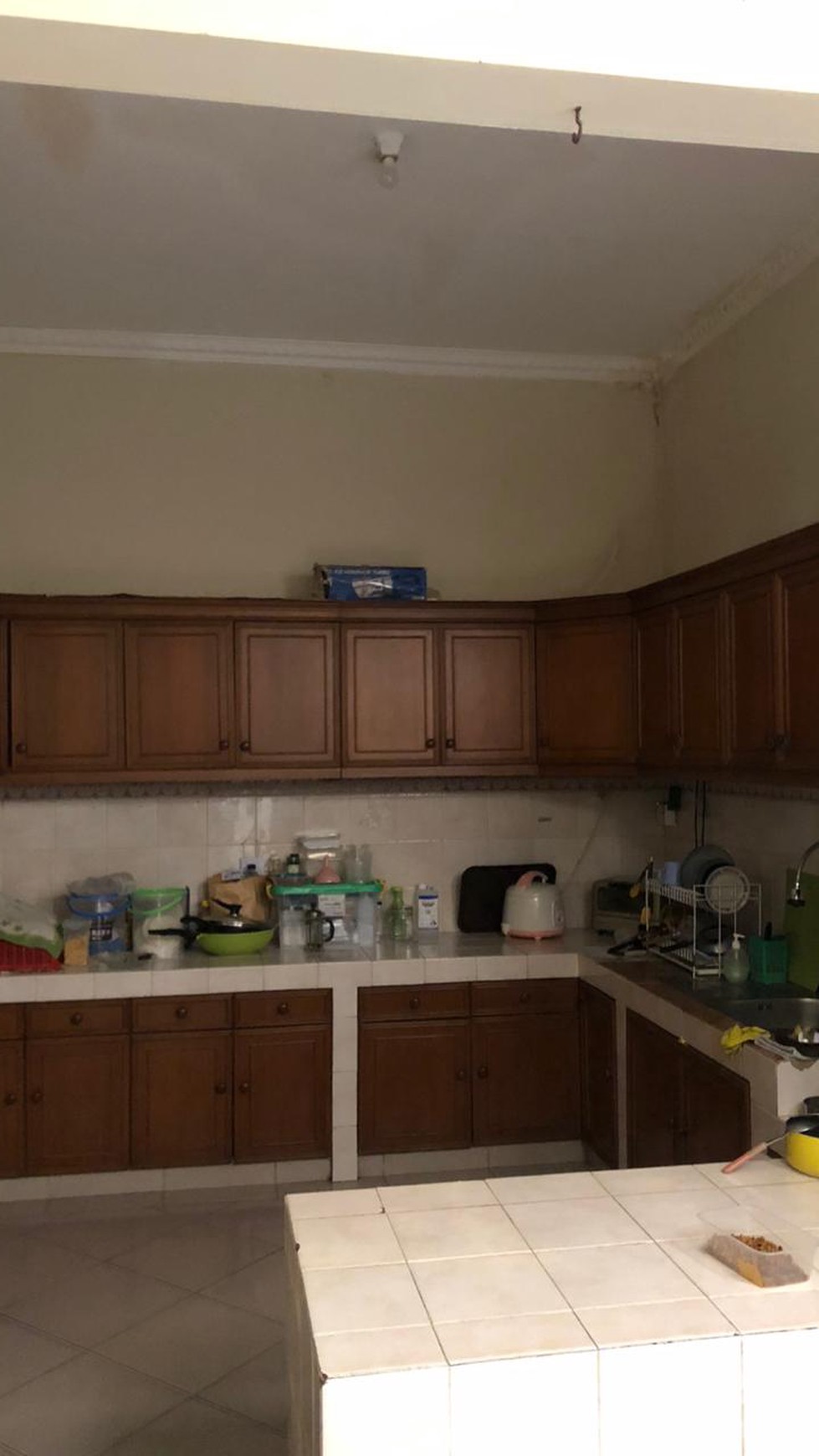 Rumah Luas Diarea Jl Delima Rempoa Semi Furnished Near Akses Toll Veteran