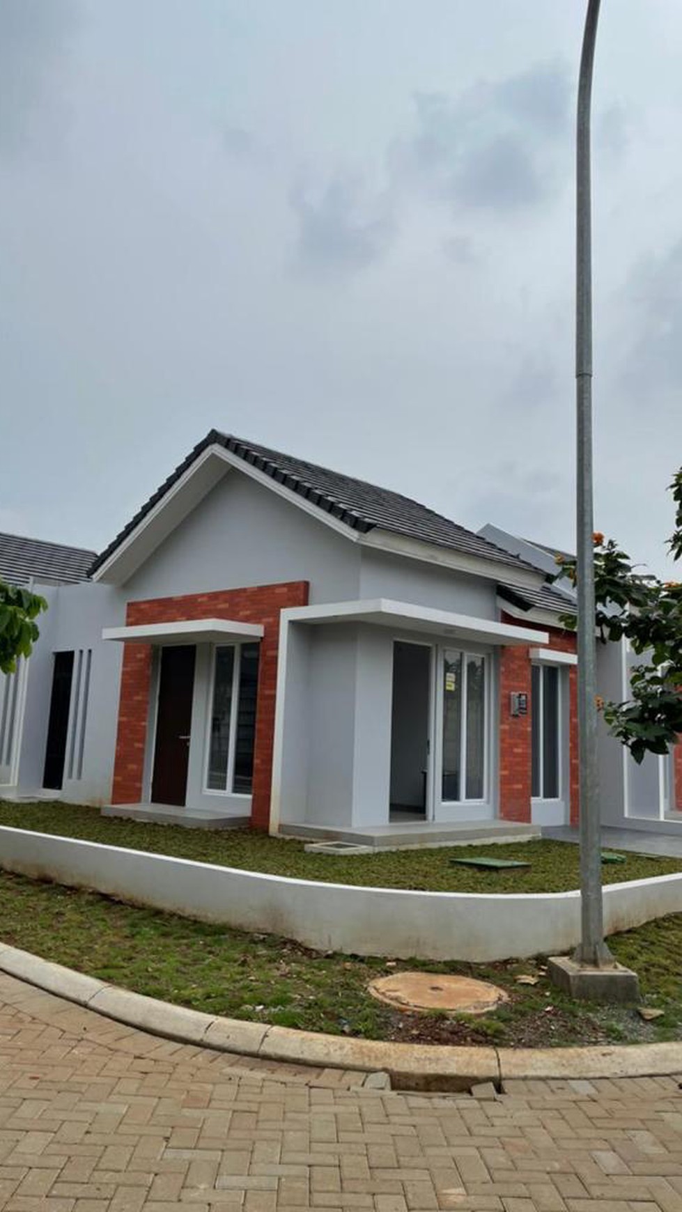 Rumah di cluster Bintaro Jaya dekat Univ Pembangunan Jaya dan stts KA Juramanggu TangSel...