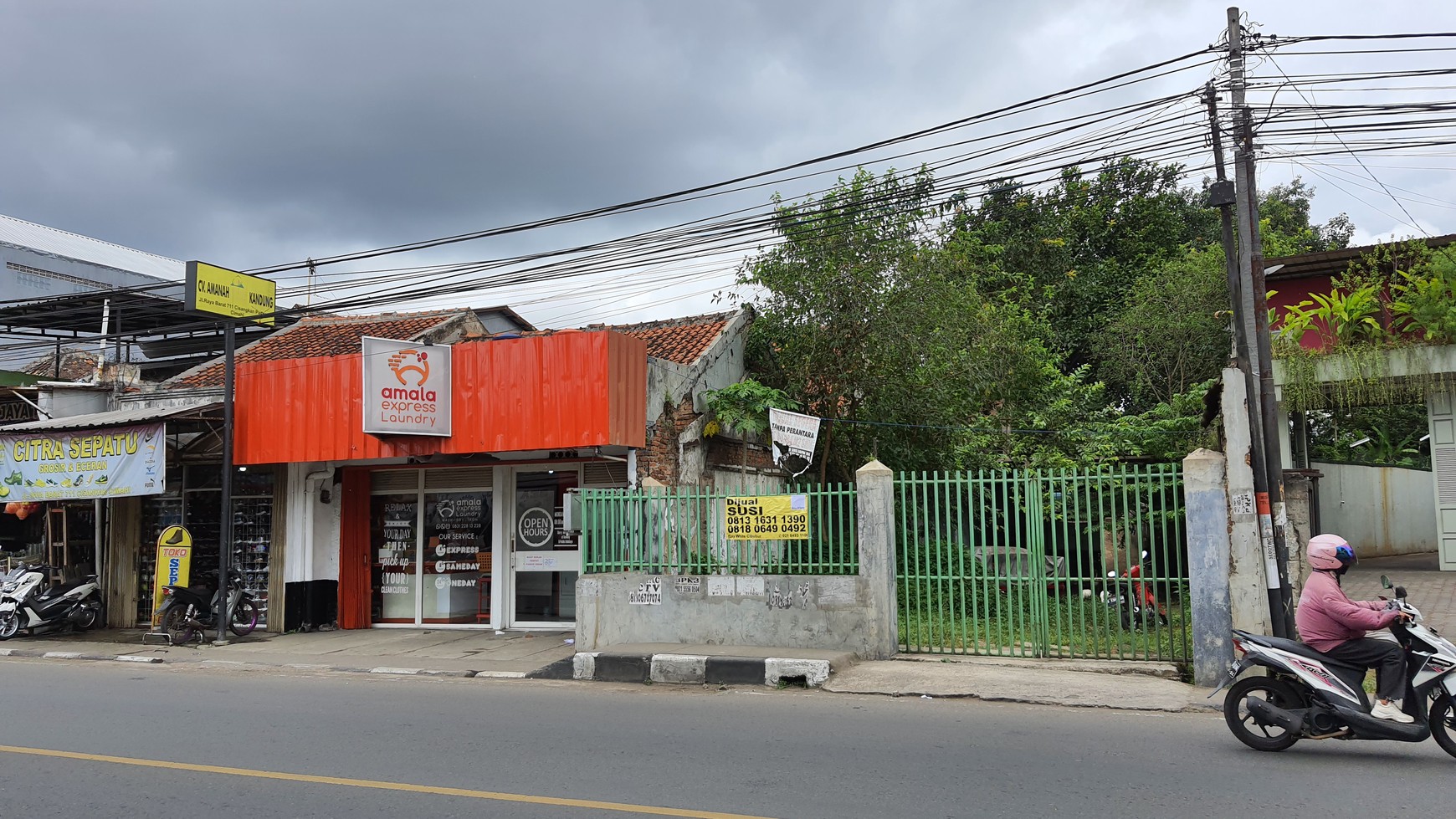 KAVLING DI JALAN RAYA ALUN-ALUN CIMAHI, JAWA BARAT