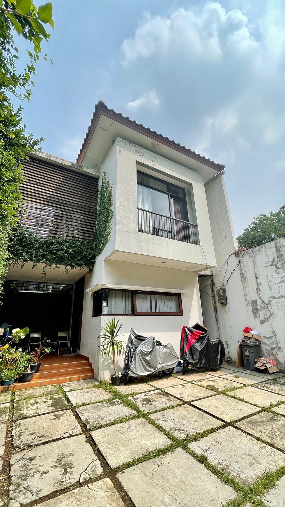 DIJUAL RUMAH KOST MENTENG