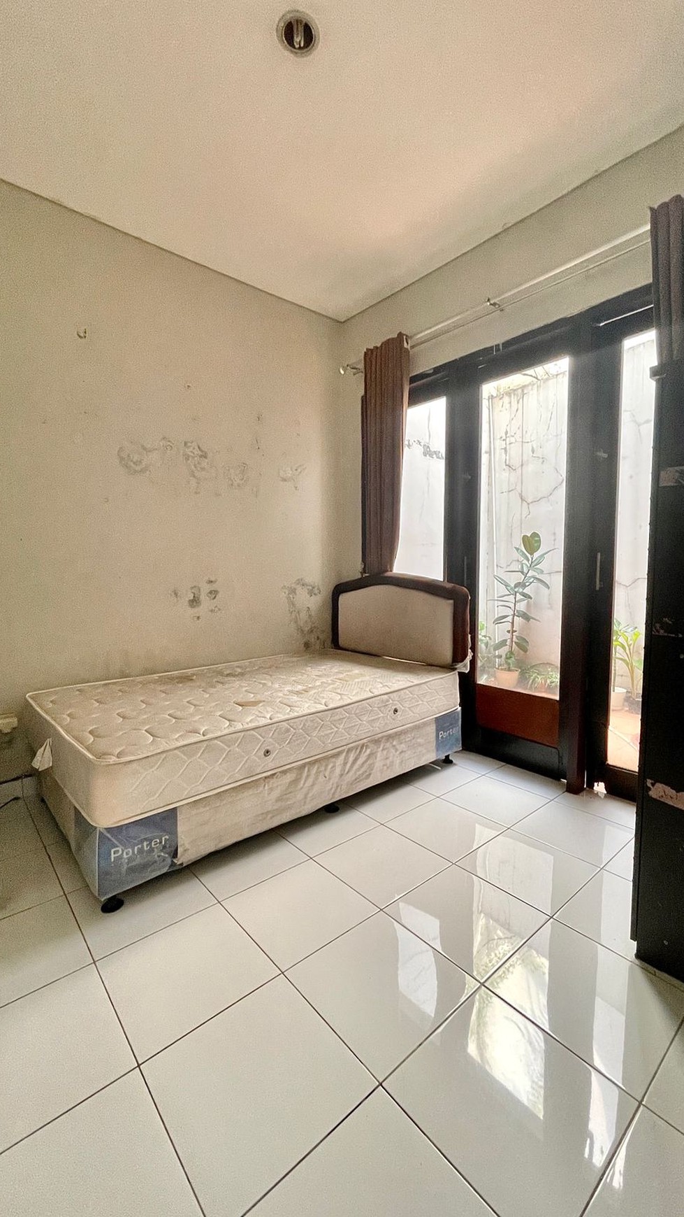 DIJUAL RUMAH KOST MENTENG