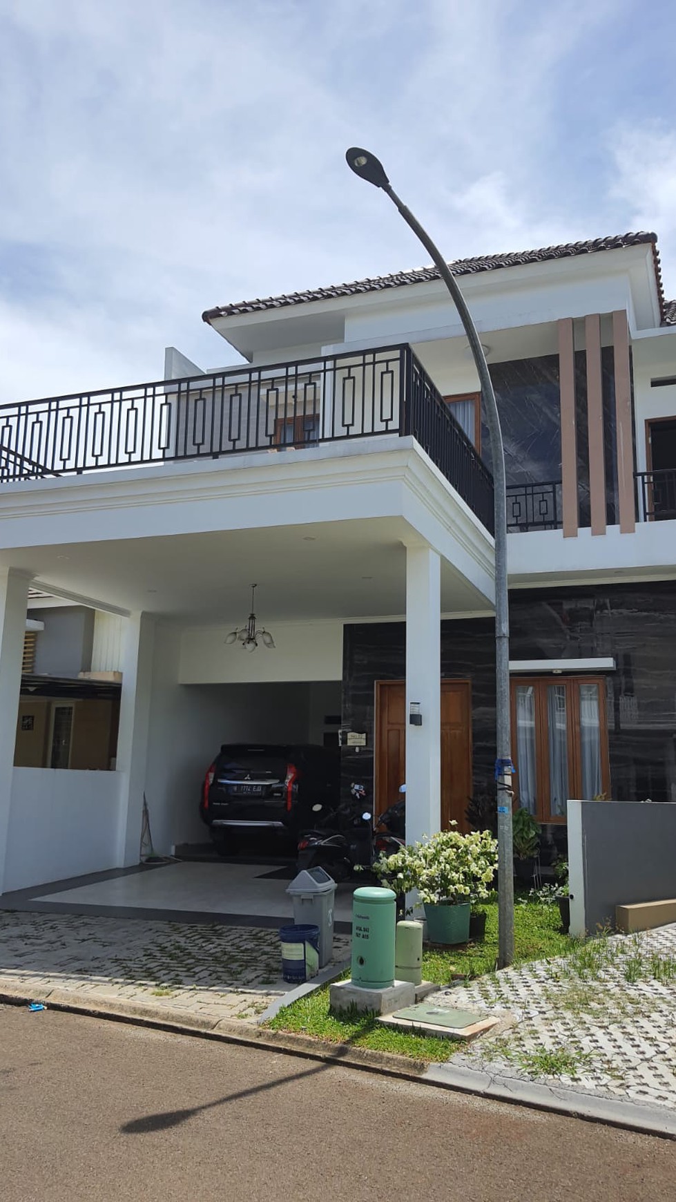 Rumah Bangunan Baru,2 lantai Semi Furnishes