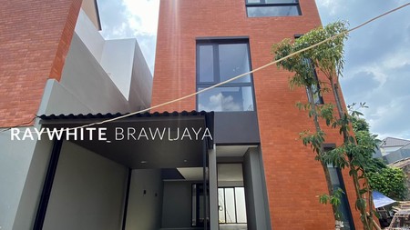 Brand New TownHouse Dekat MRT Cipete Abdul Majid Jakarta Selatan