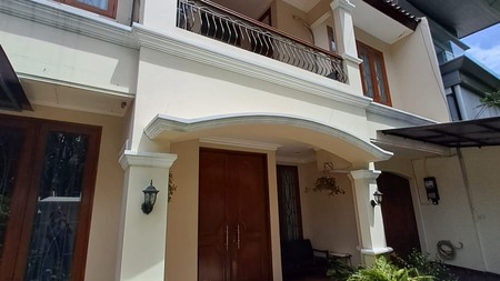 Rumah Dekat Senayan Dempo Kebayoran Baru Jakarta Selatan