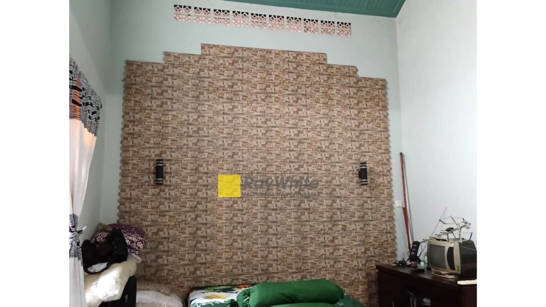 DIJUAL RUMAH TENGAH KOTA 