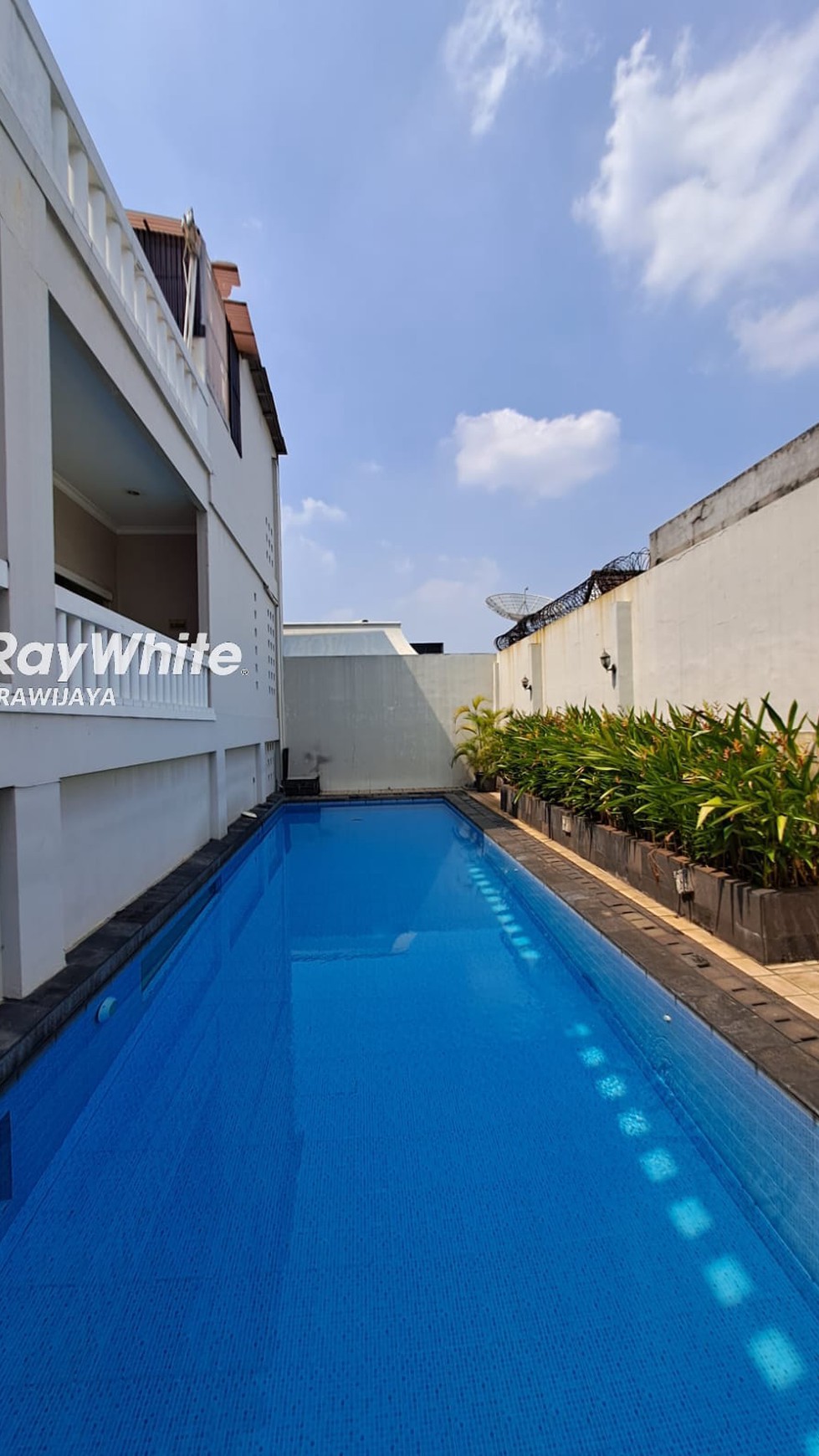 Rumah Modern Siap Huni Area Pondok Indah