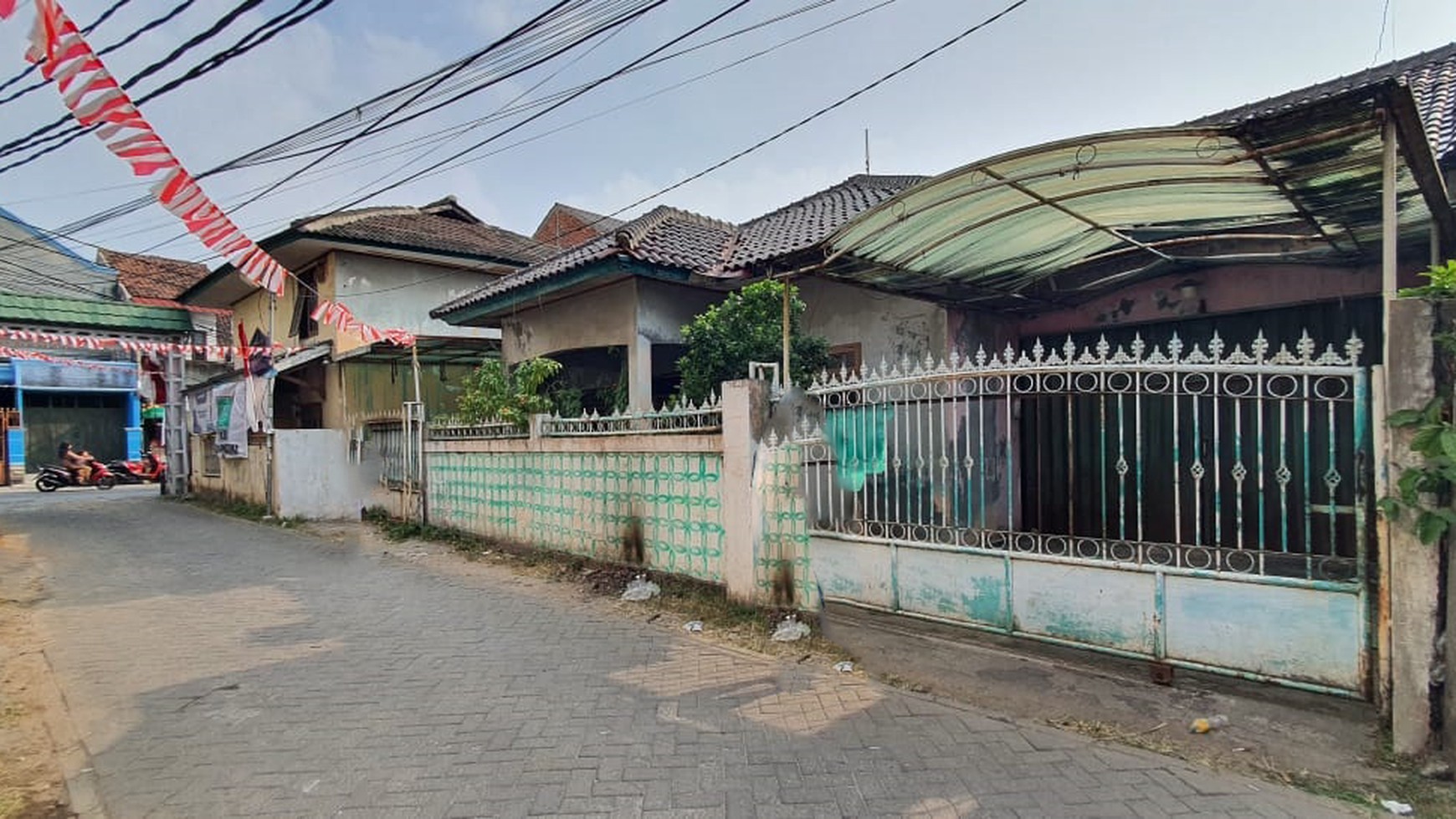 Rumah Lokasi Strategis dan Terdapat Bangunan Ruko @Jl Taman Asri Lama, Cipadu