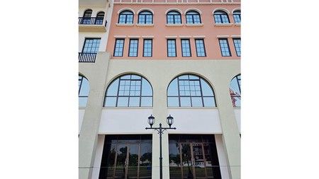 Ruko Gandeng Sedayu City, Kelapa Gading Luas 2x@4,5x15 m2 = 135 m2. Brand new. Hanya disewakan gandeng.