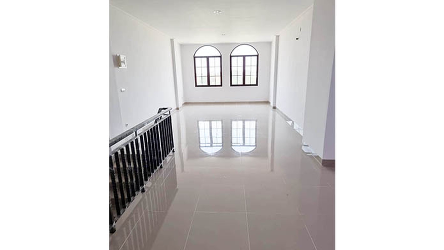 Ruko Gandeng Sedayu City, Kelapa Gading Luas 2x@4,5x15 m2 = 135 m2. Brand new. Hanya disewakan gandeng.