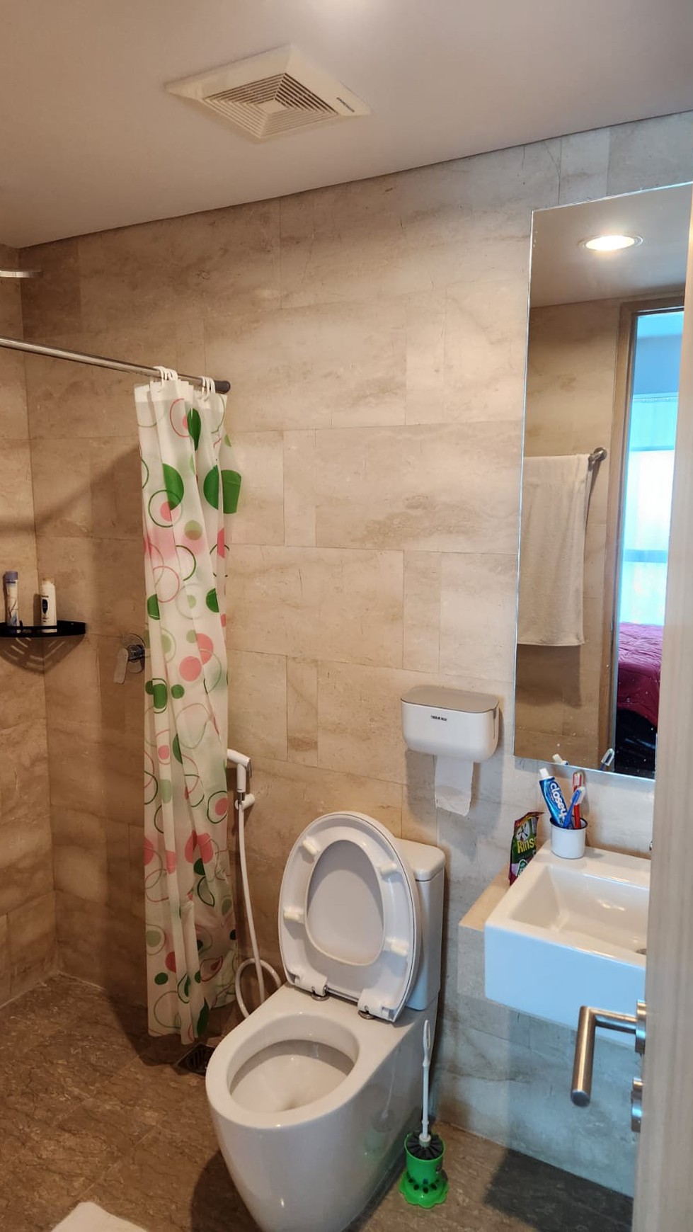 Apartemen Brandnew Holland Village Lantai 25, Cempaka Putih