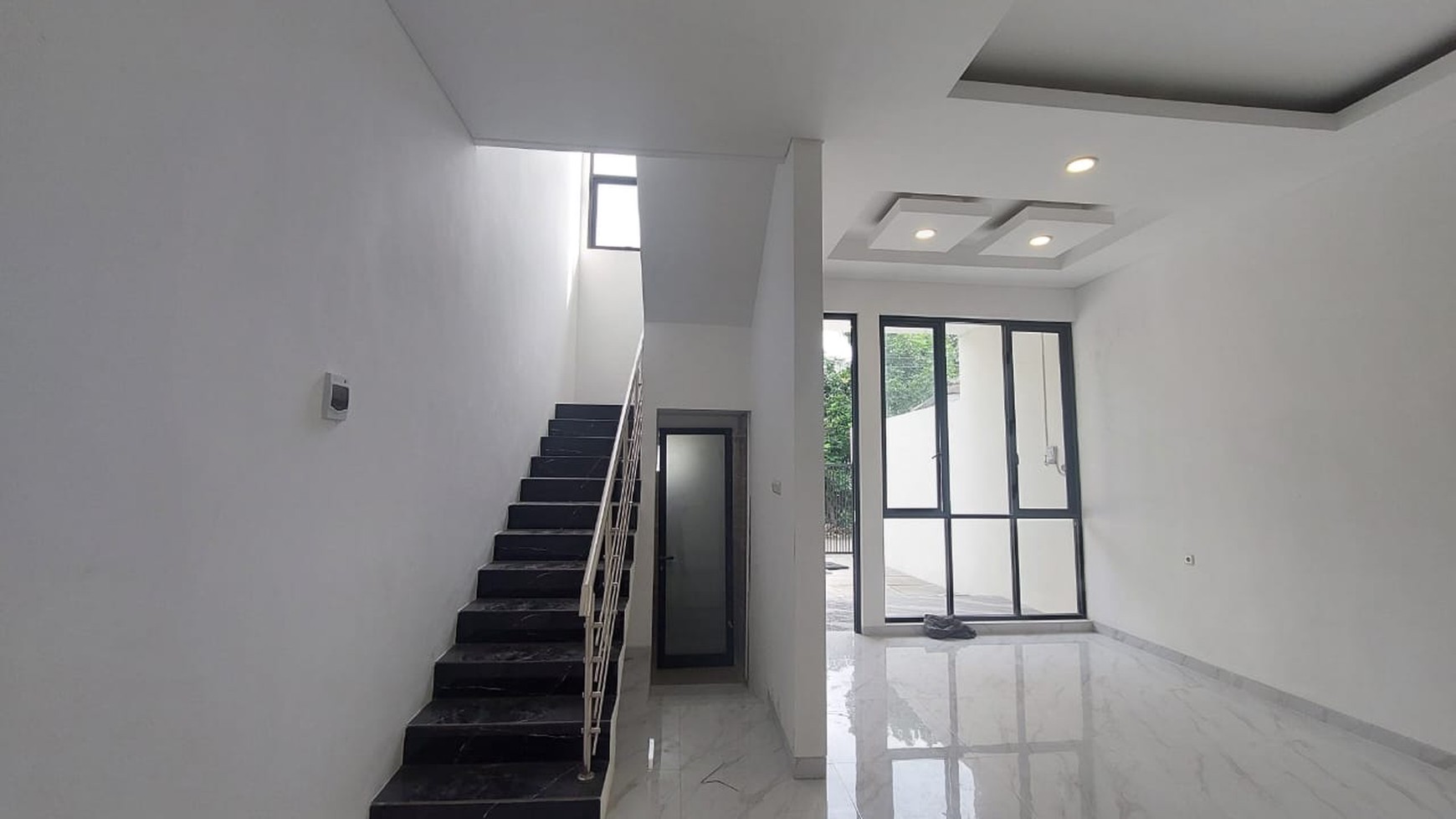 Dijual Rumah Rungkut Menanggal Surabaya