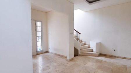 Rumah Siap Huni, Dalam Cluster, Lokasi Cluster Pinggir Jalan Raya @Paris Residence, Ciputat