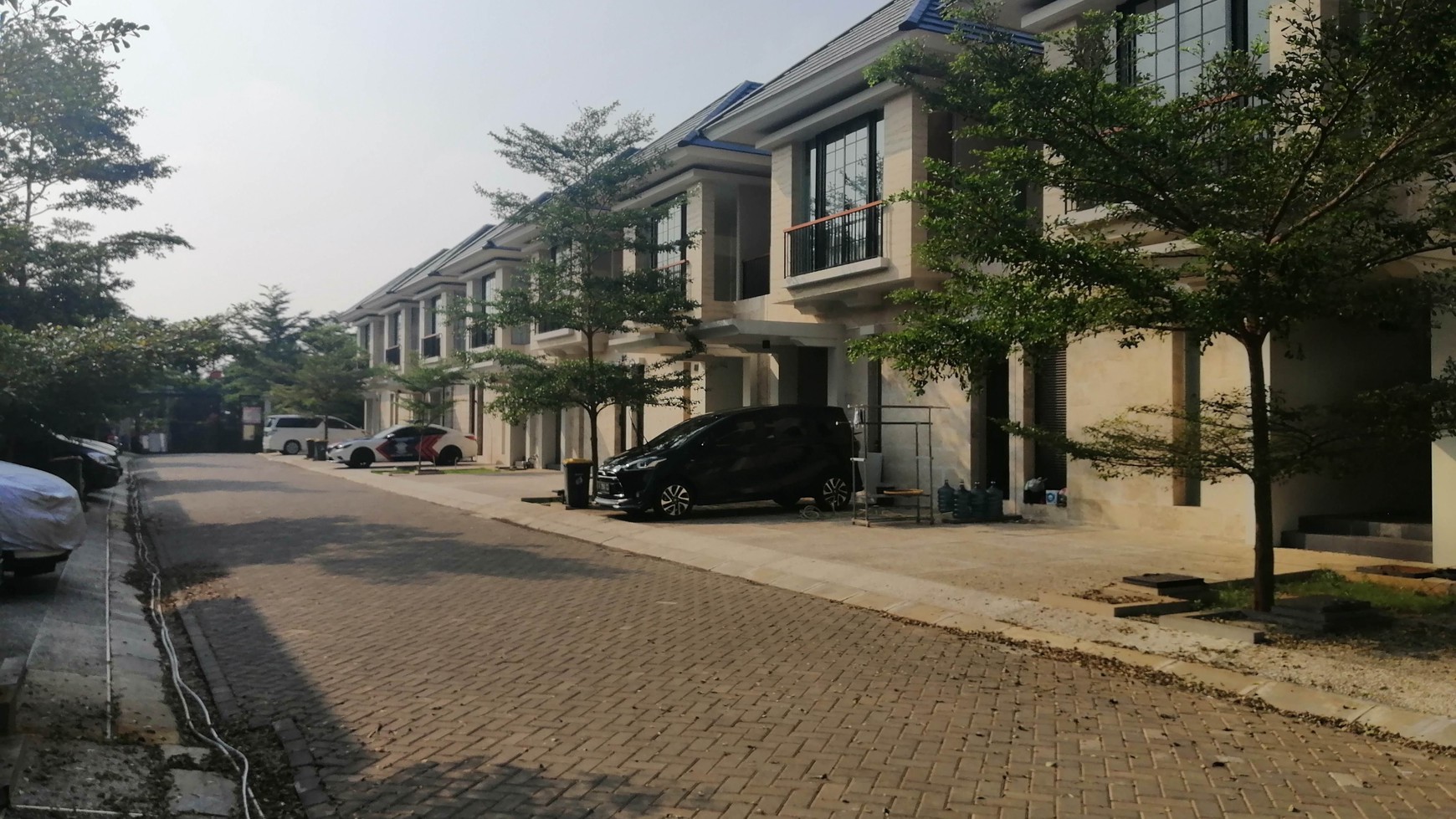 Ampera (Kenanga) - Rumah baru dan nyaman dalam townhouse, lokasi sangat strategis