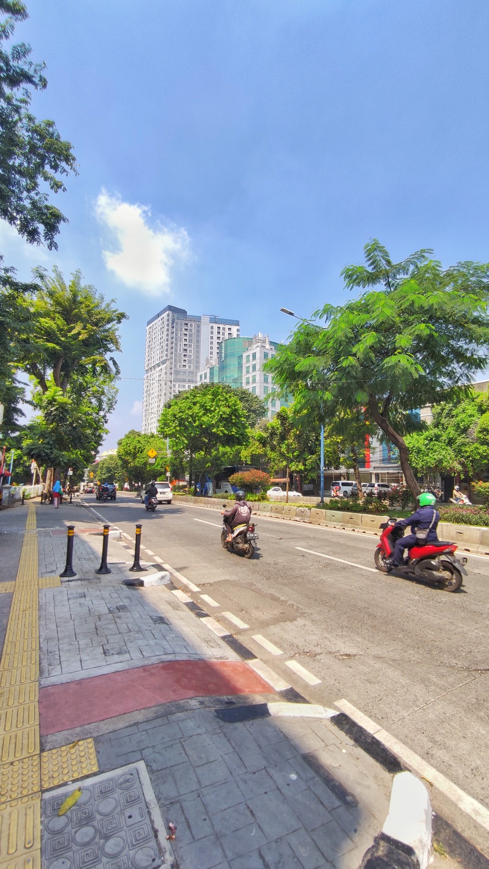 Warung Buncit Raya - Jual Cepat, Ruko bagus pinggir jalan raya, selangkah dr busway