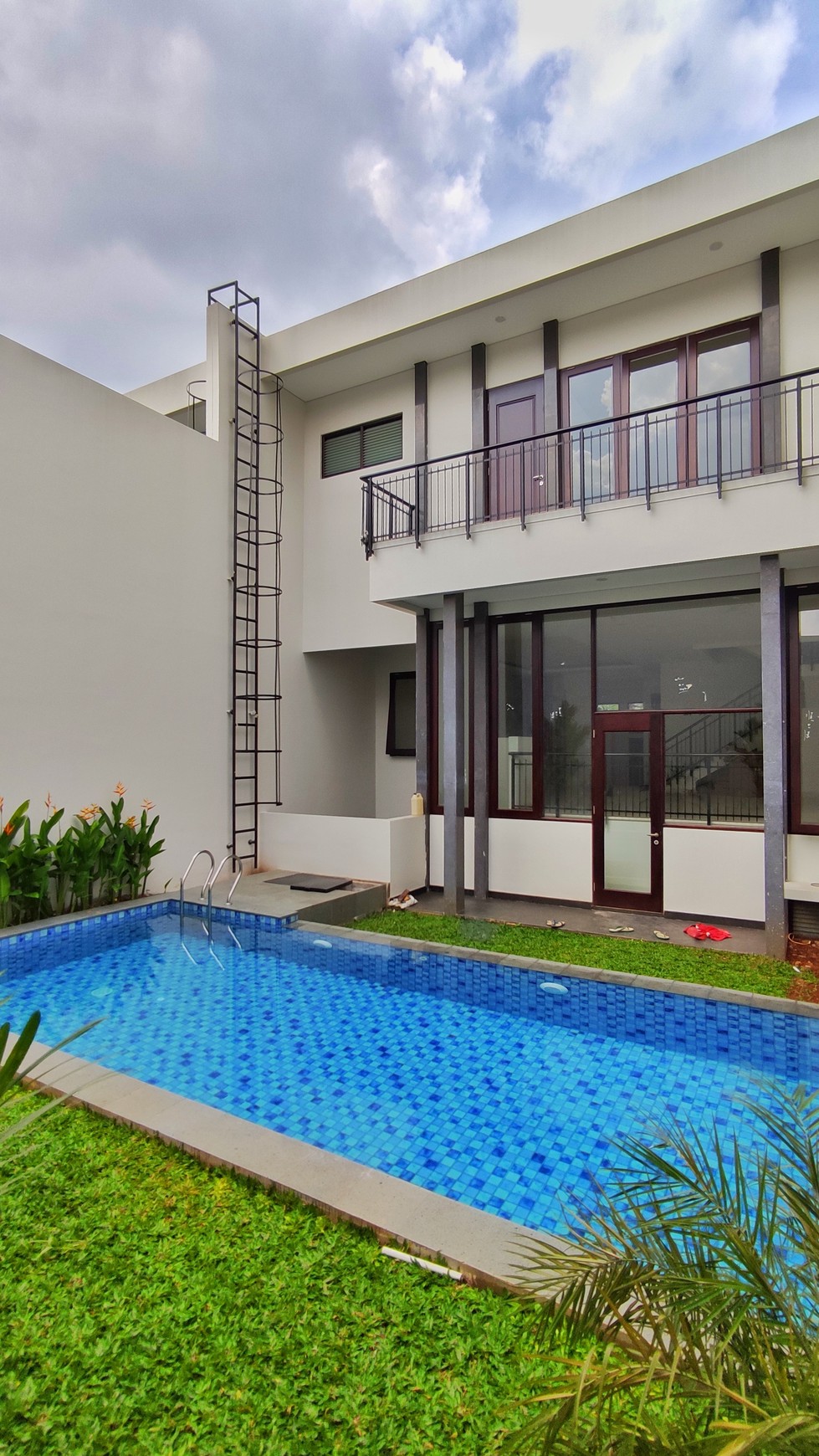 Dijual Brand New House Lingkungan Tenang Area Bangka Kemang