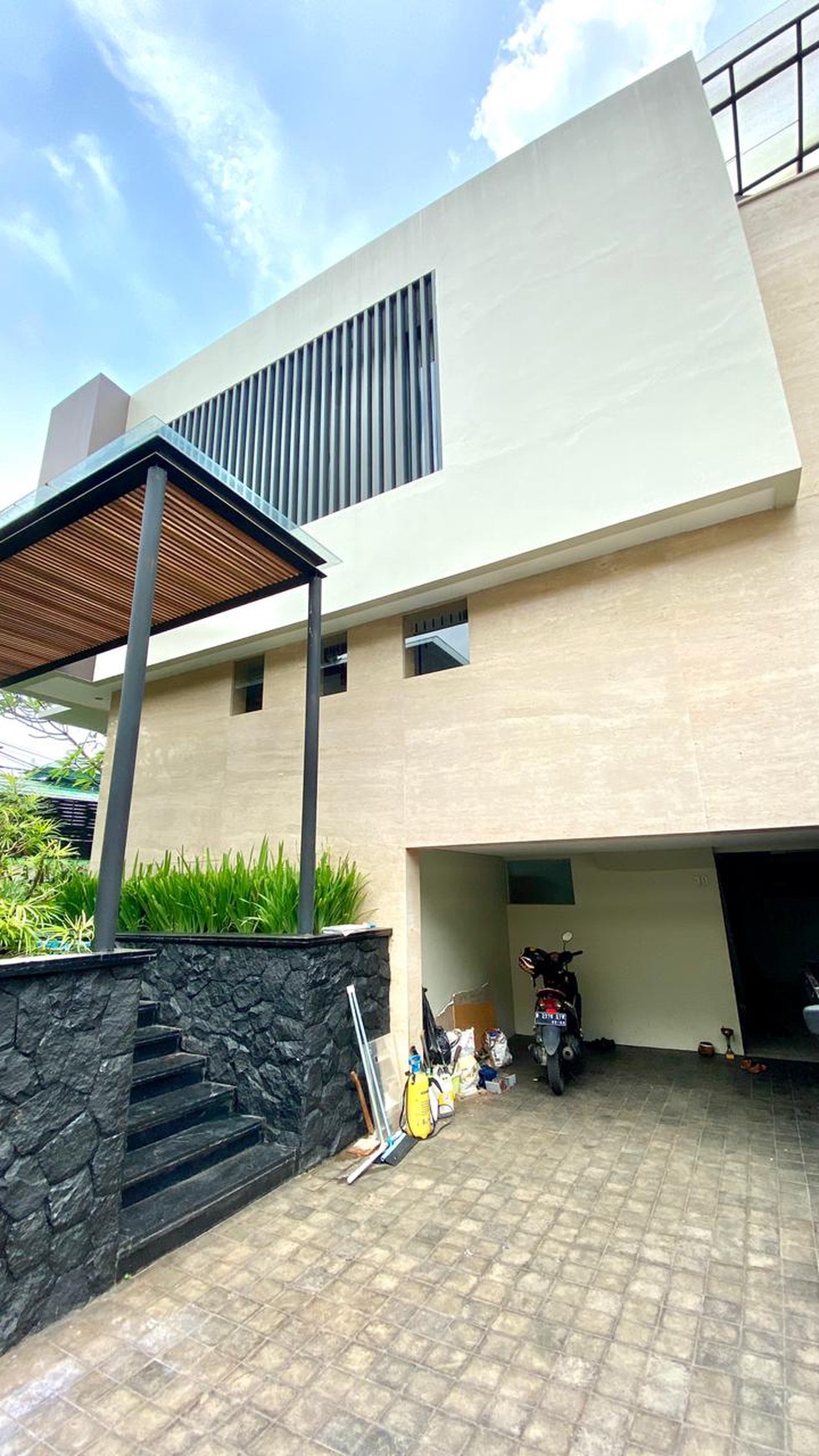 Dijual Townhouse, Modern Minimalis Ready