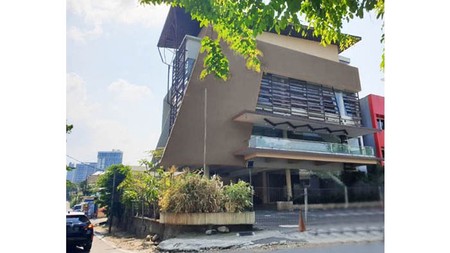 Dijual: Gedung type Hoek ..cocok u Restoran
Tebet Barat Dalam Raya 
Luas Tanah 475m²