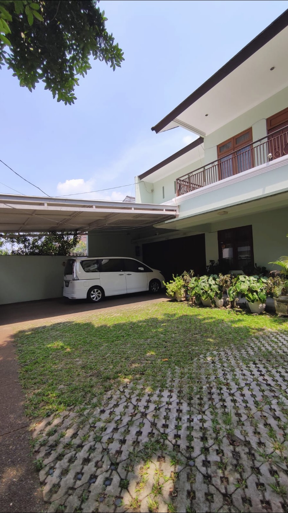 Dijual Rumah Siap Huni Sirkulasi udara dan cahaya bagus Area Kemang Timur