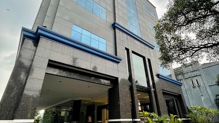 Gedung Kantor Buncit Raya,Lokasi Strategis