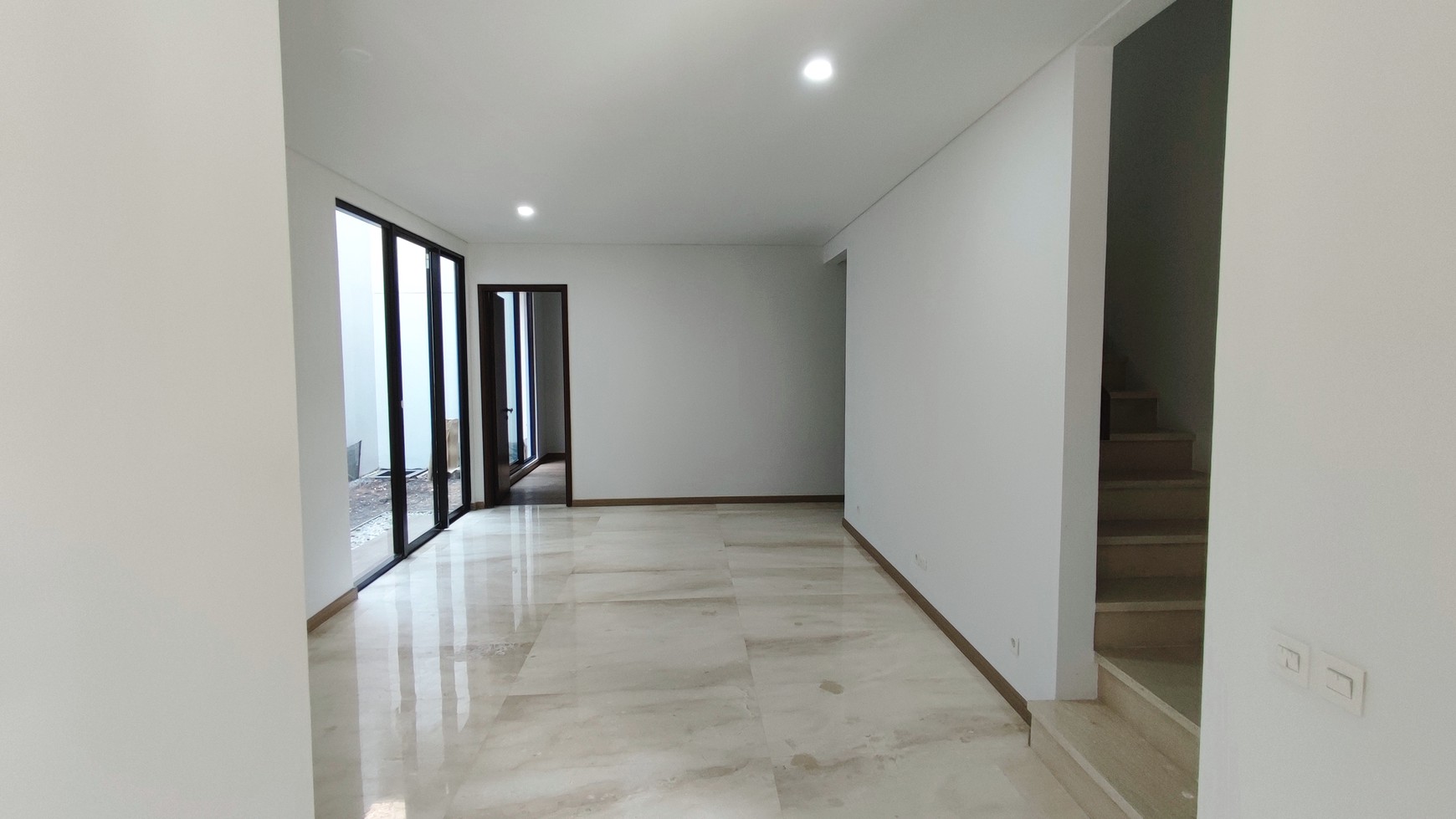 Jarang Ada. Rumah Mewah Zora Cluster Kiyomi, BSD