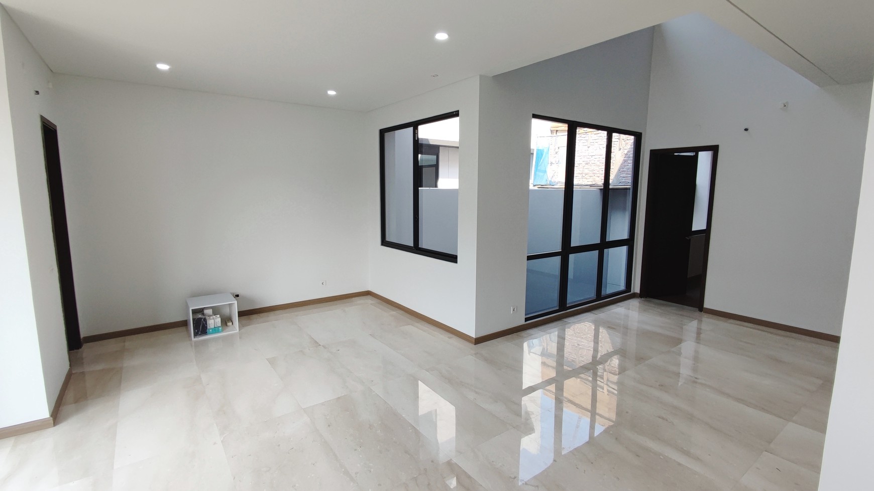 Jarang Ada. Rumah Mewah Zora Cluster Kiyomi, BSD