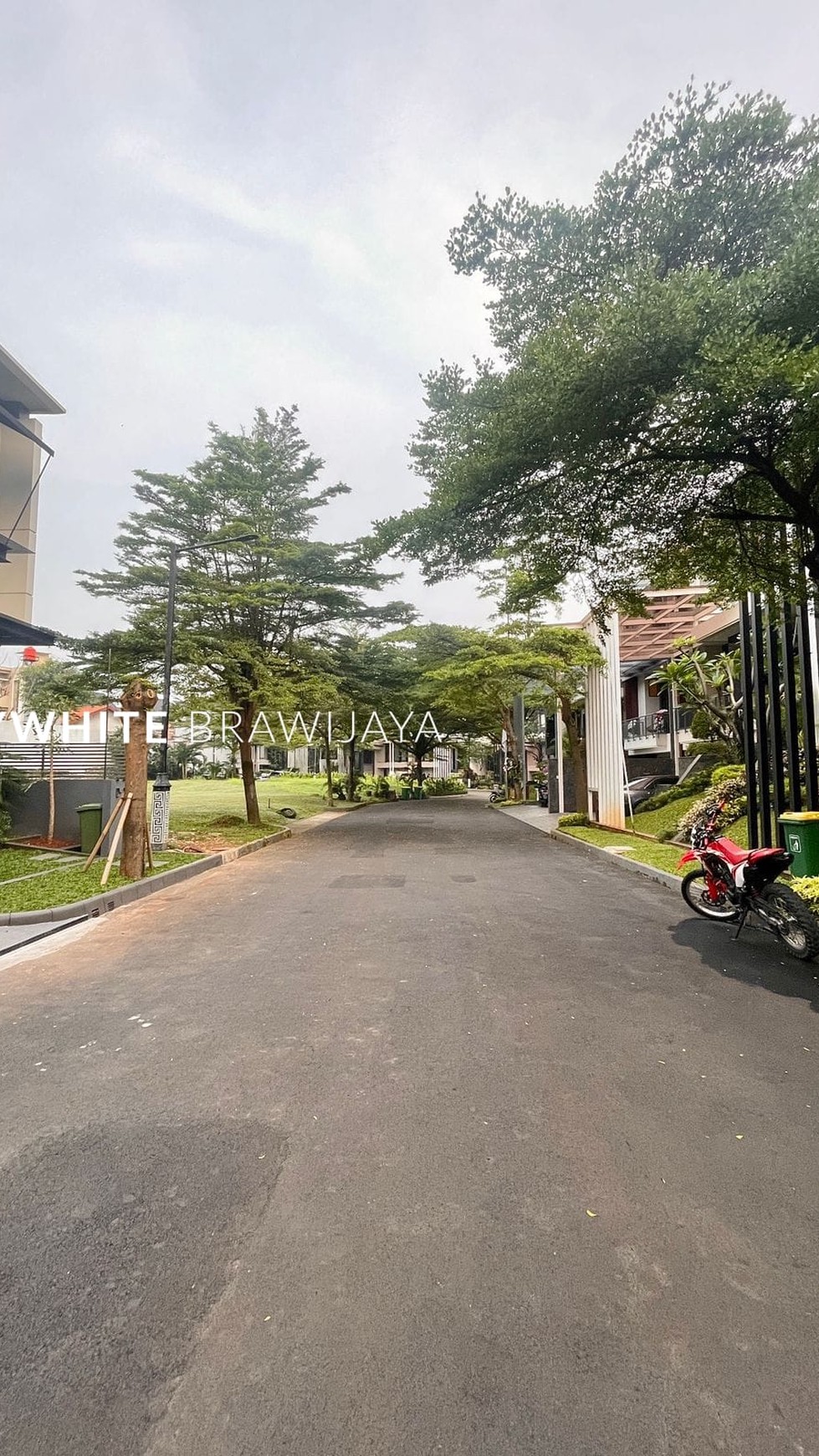 Tanah dalam Kompleks Area Kenanga Ampera