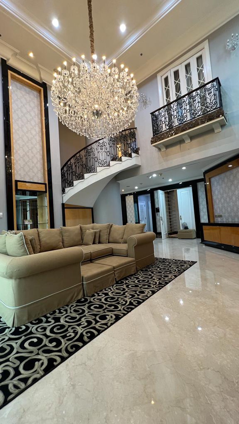 Apartemen Mewah Fully Furnish ,Lokasi Ok di Four Season Kuningan