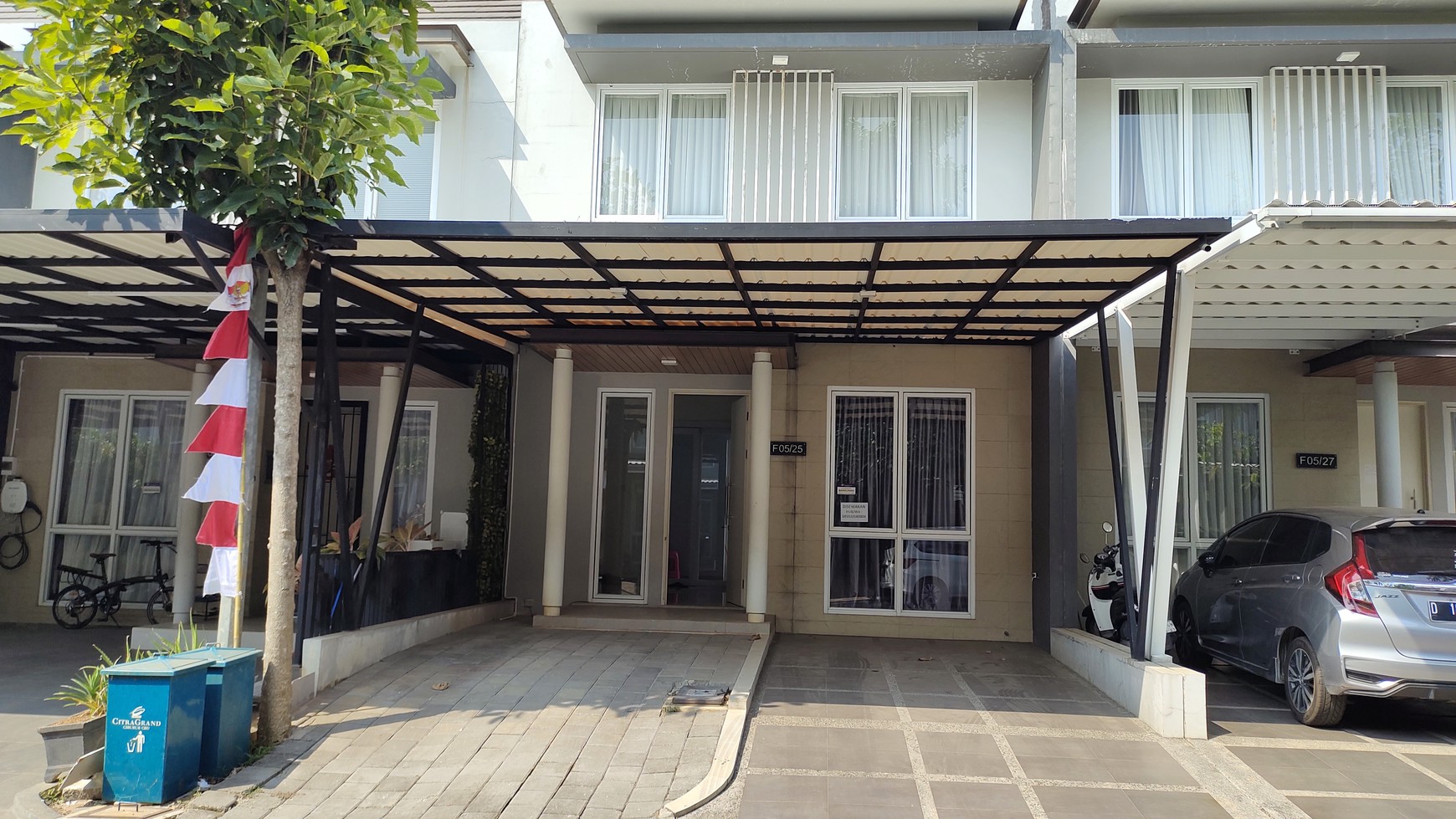 Rumah Cantik 2 lantai  di CBD Frasser Park Citra Gran