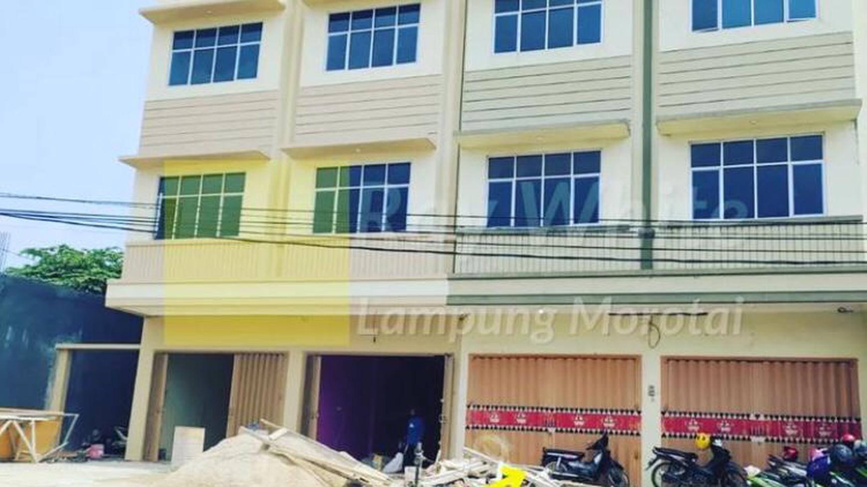 Ruko 3 lantai di Jln.Untung Suropati Labuhan Ratu Bandarlampung (ML)