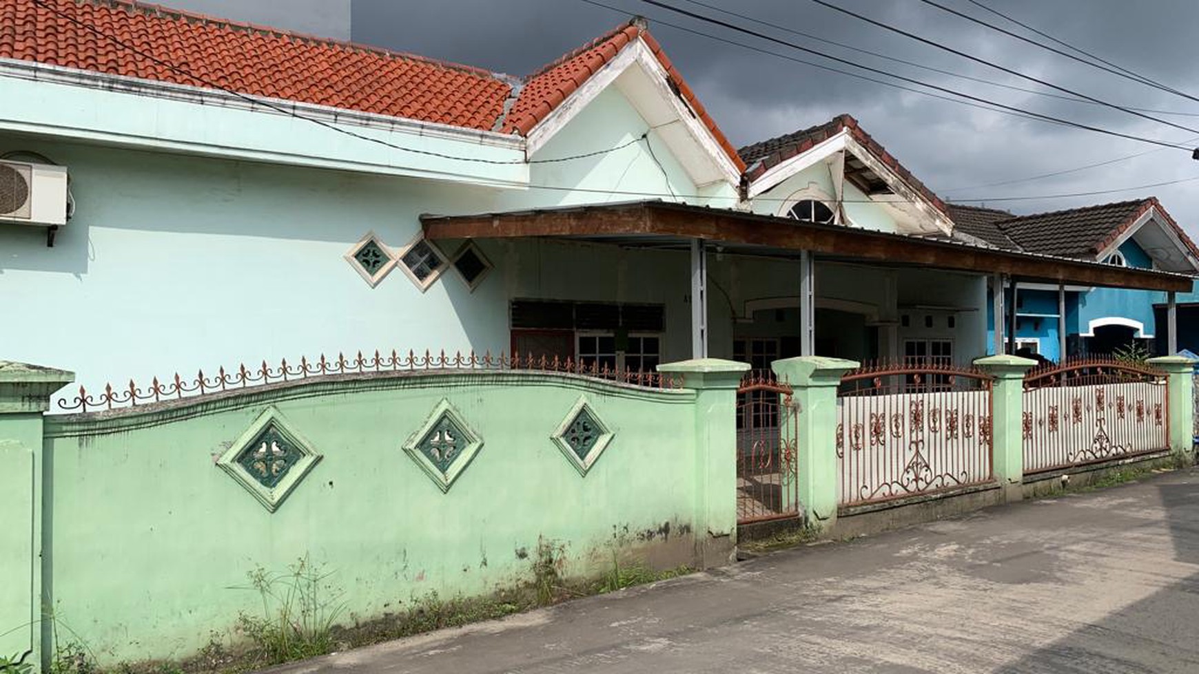 Rumah dijual cepat di Kenten