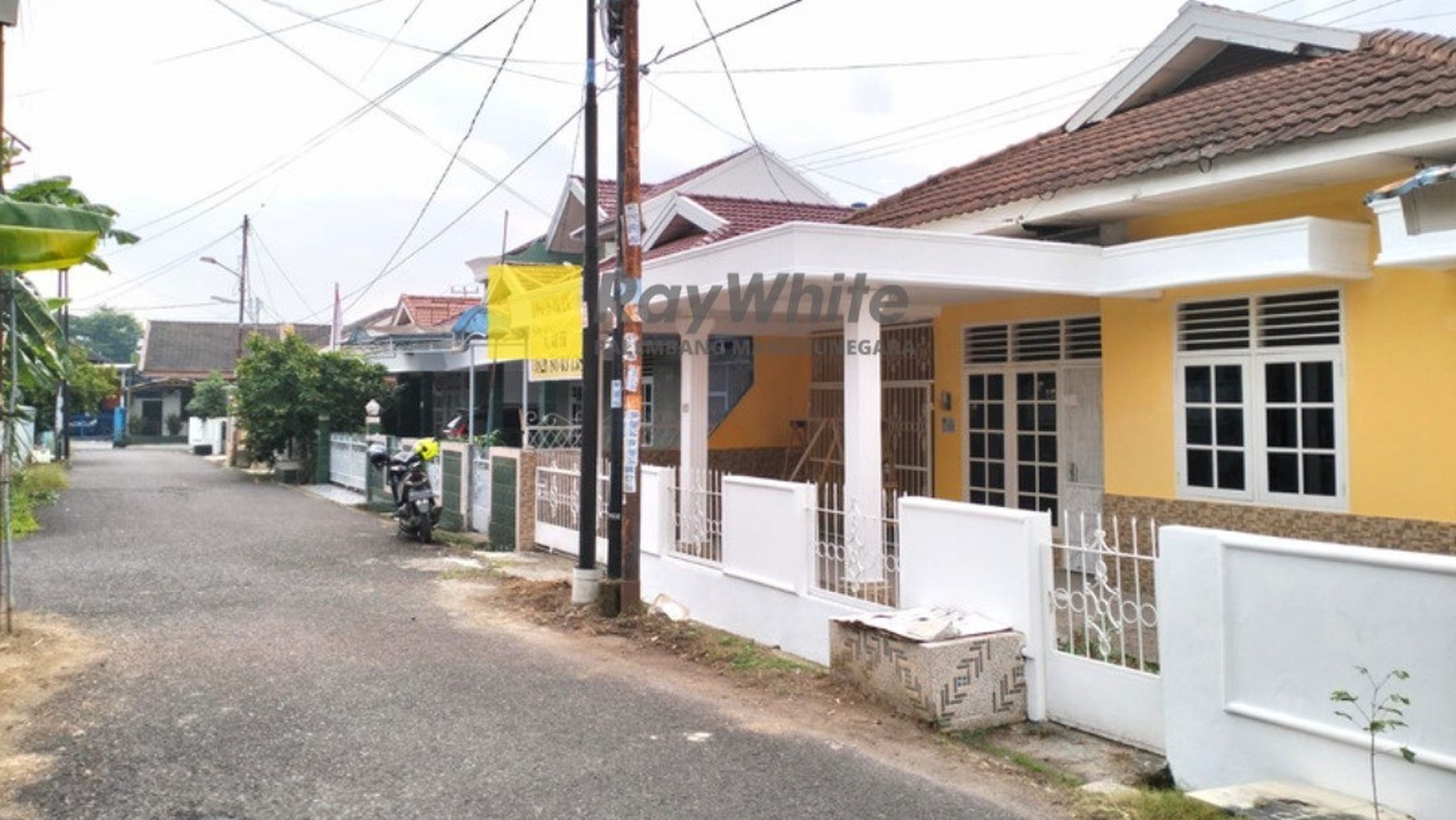 DISEWAKAN RUMAH KOMPLEK TIRTA KENCANA SAKO PALEMBANG 