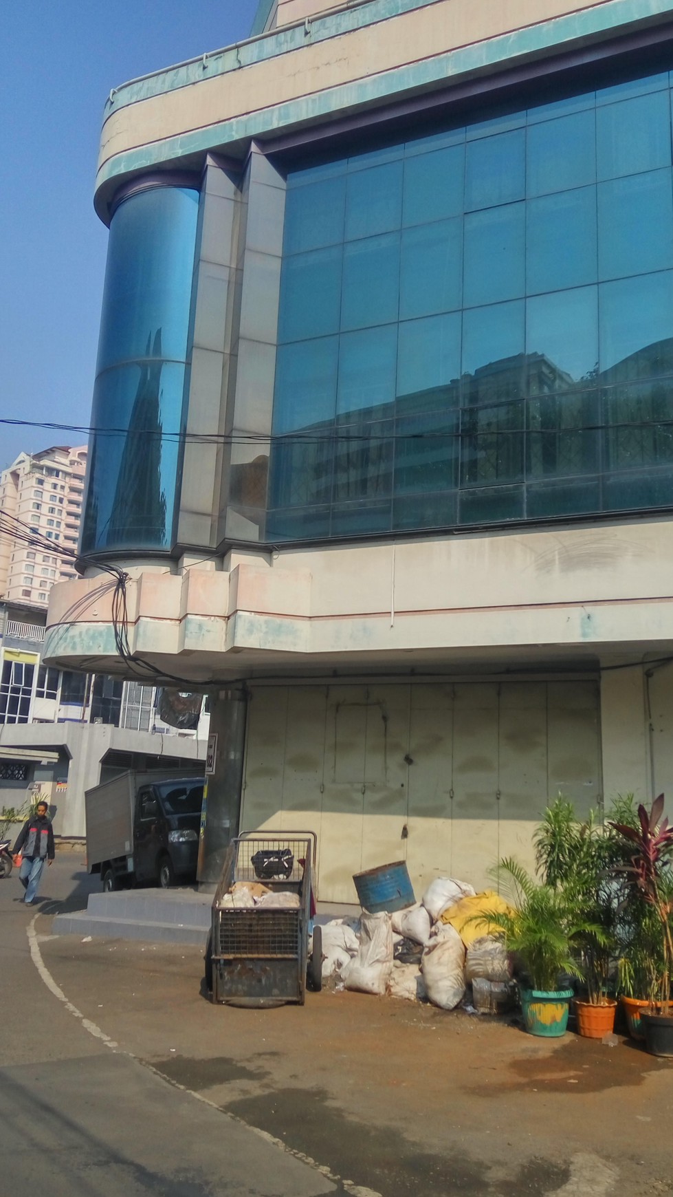 Ruko 4 lantai, Hoek, Lokasi Ok, Harga Nego di Mangga Dua Harco