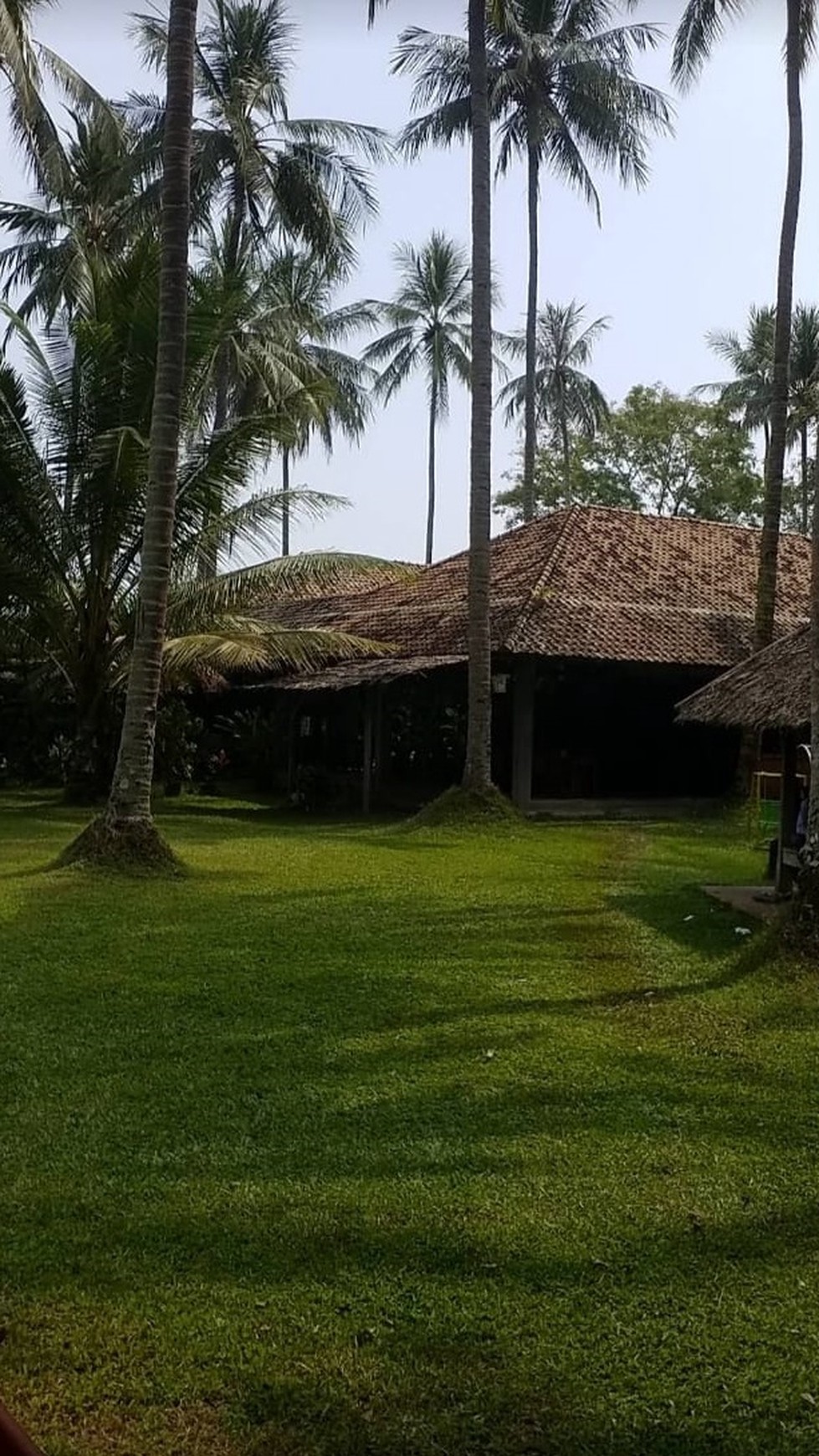 Villa dan Restoran 1Lantai di daerah wisata Anyer Serang Banten