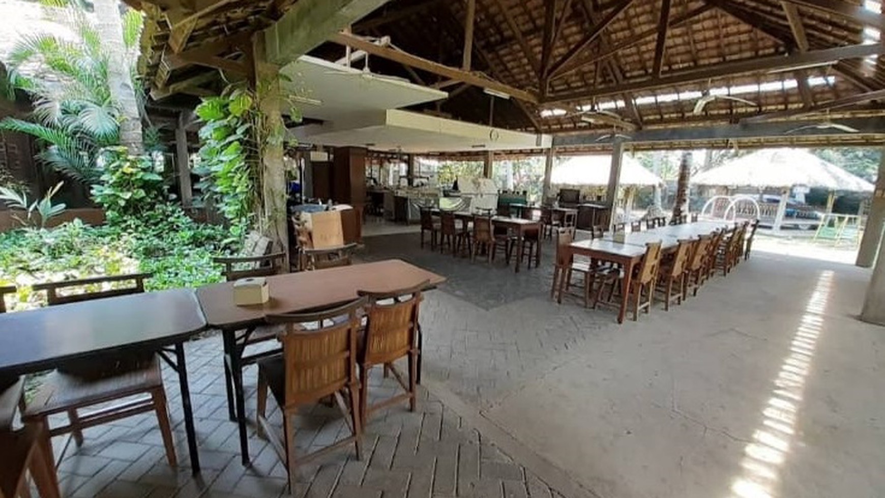 Villa dan Restoran 1Lantai di daerah wisata Anyer Serang Banten