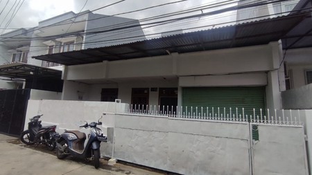 Rumah 1,5 lantai perlu renovasi , Harga Nego di Duri Kepa Jakarta Barat 