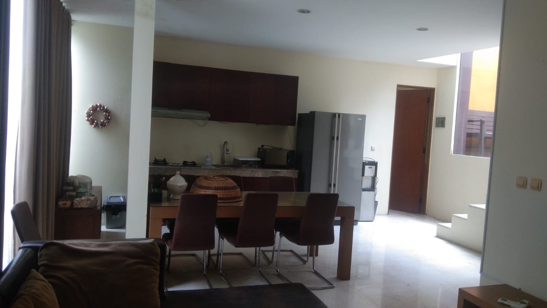 Jual Rumah Town House di Kemang, Jakarta Selatan