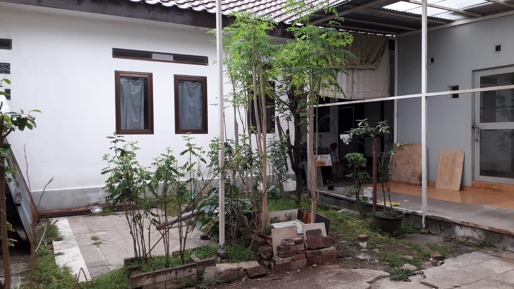 Rumah Asri Semi Furnished di Sayap Pajajaran, Bandung Kota