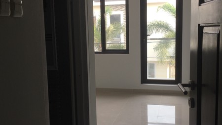 Rumah Murah siap huni di Kelapa Gading