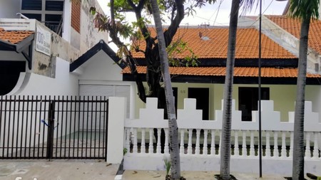 Rumah Bersih Bagus Siap Huni Dekat Merr di Rungkut Harapan Surabaya