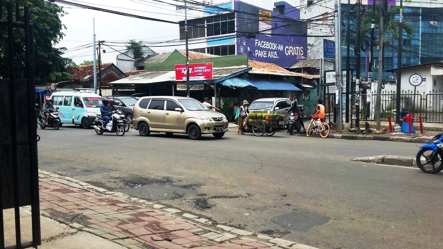 Dijual CEPAT Ruko Strategis dan Luas di Kawasan Tanah Abang, DKI Jakarta