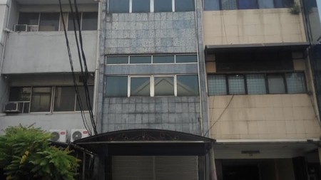 Ruko 4,5 Lantai ,Lokasi Ok , Harga Nego di Jl. Juanda Jakarta Pusat