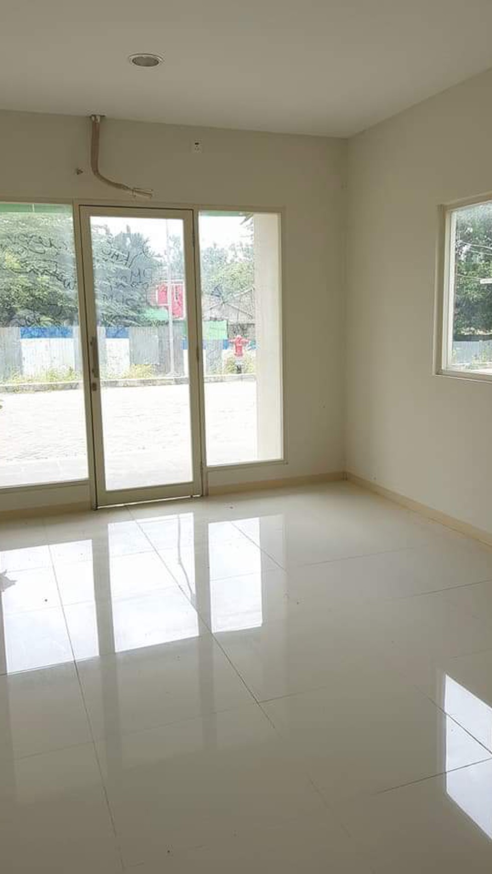 Dijual CEPAT Kios Di Green Lake View, Ciputat, Tangerang Selatan