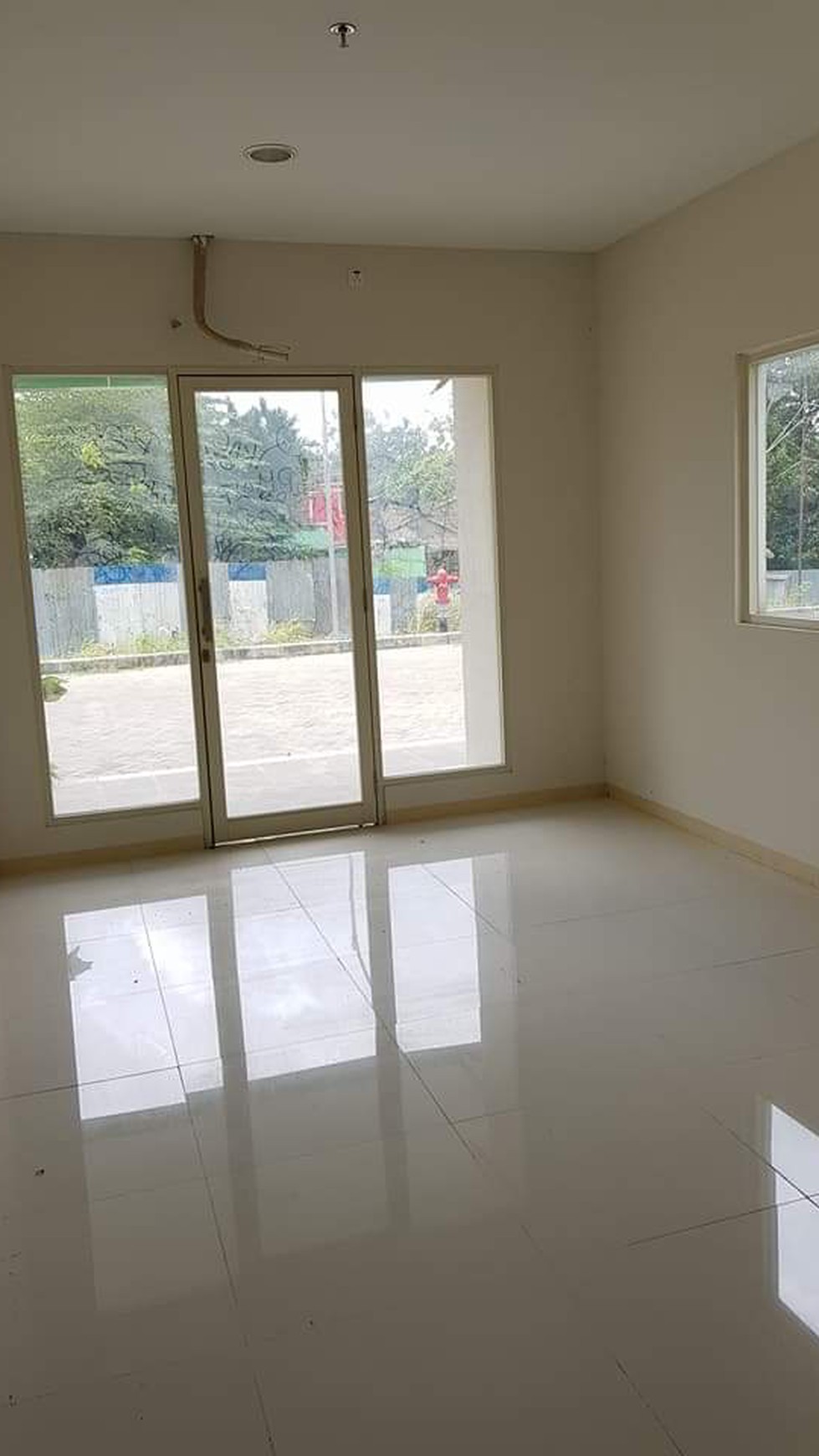 Dijual CEPAT Kios Di Green Lake View, Ciputat, Tangerang Selatan