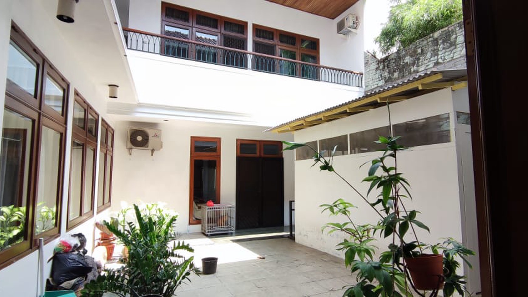 Dijual Rumah Bagus di Jl Anggrek Neli, Slipi, DKI Jakarta