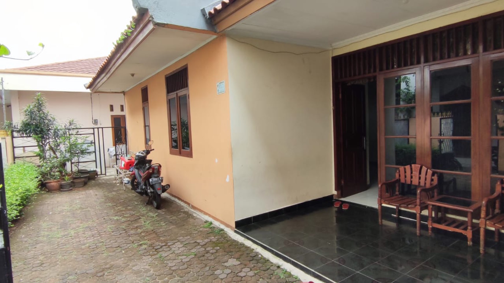 Dijual Rumah dan Kos-kosan di Jl KS Tubun, Slipi, Jakarta Barat