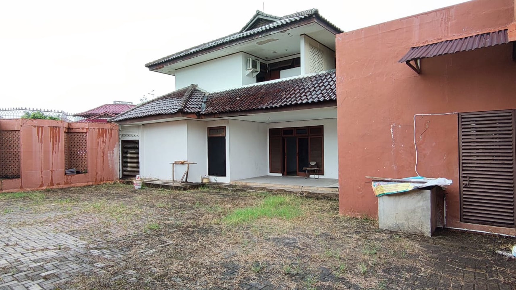 Dijual SEGERA Rumah Siap Huni Halaman luas di cluster Camar, Bintaro Jaya Sektor 3, Tangsel